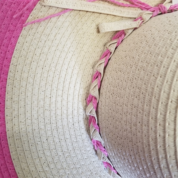 Madd Hatters sun Hat - Picture 2 of 3